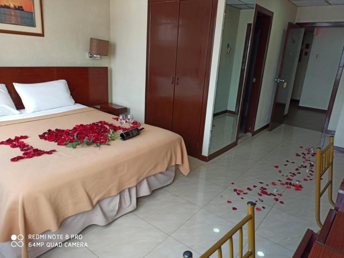Hotel Sol De Oriente Guayaquil Exterior photo